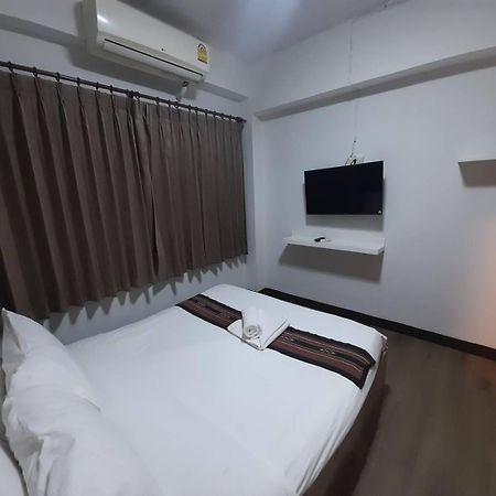 Home Place Hotel Chiang Mai Exteriör bild